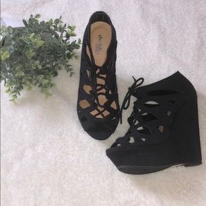 NWOT! Charlotte Russe Size 7 Black Lace Up Wedge